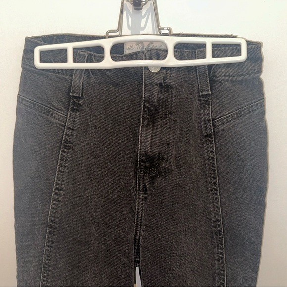 WE THE FREE. Flare Jeans. Size 26 - Picture 5 of 6